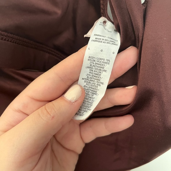 Burgundy Women’s Nike Sports Bra with Removable Padding Size: L - Picture 4 of 4